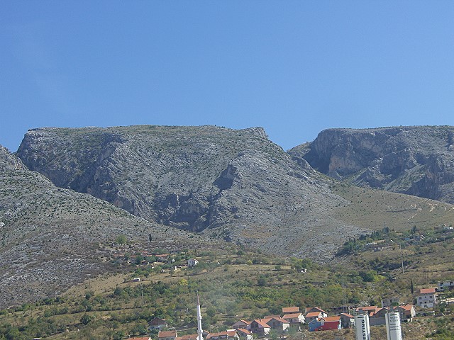 schöne Bergformationen in der Nähe von Mostar