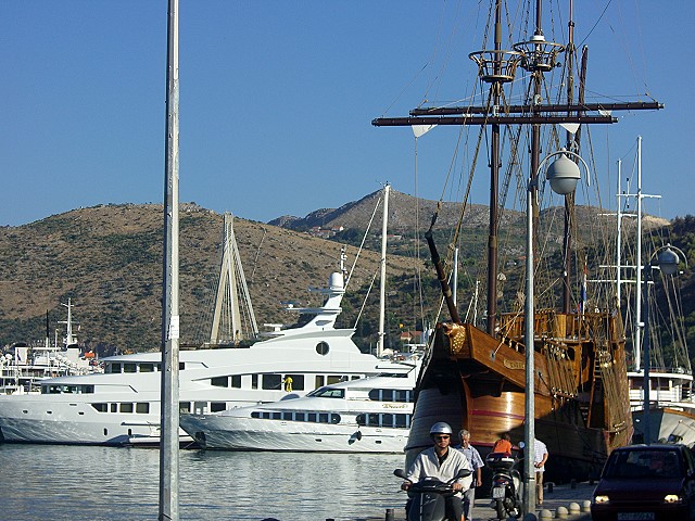 Hafen Gruz